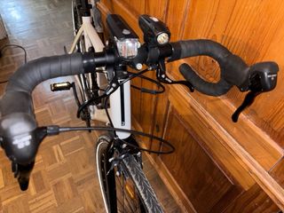 Bicicleta de carretera blanca Van Rysel talla M