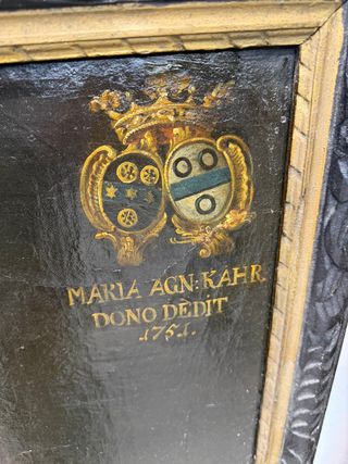 Cristo yacente o lamentación sobre Cristo muerto.