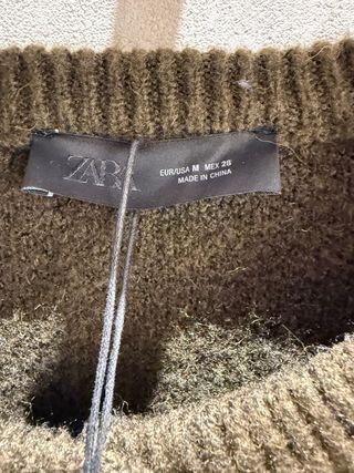 Chaqueta Zara abalorios verde oliva Talla M