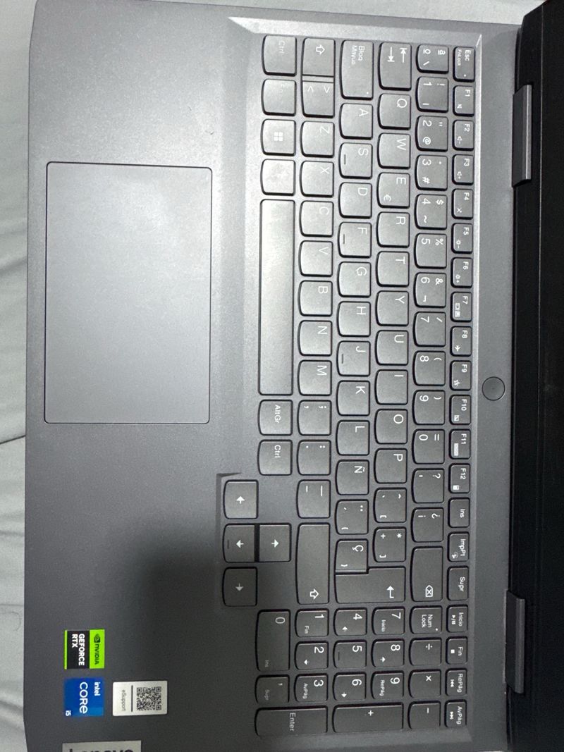 Lenovo LOQ 15IRH8 Laptop Gris afbeelding 4