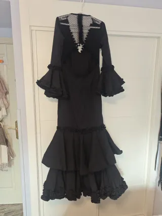 Traje Flamenca Negro Volantes