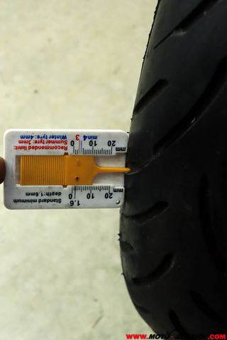 HONDA CB 125 R -APTA B Y A1-