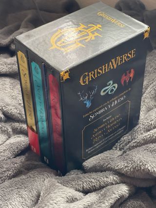 ESTUCHE ESPECIAL - Trilogía Sombra y hueso