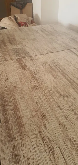 Mobile TV e tavolo da pranzo in legno e vetro