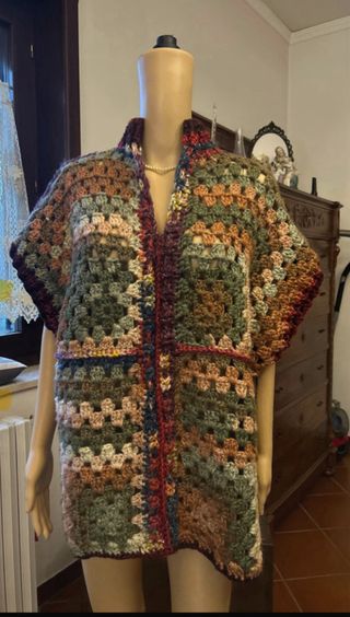 Poncho fatto a mano colori autunnali