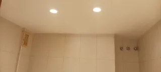 Electricista titulado,(Manitas)