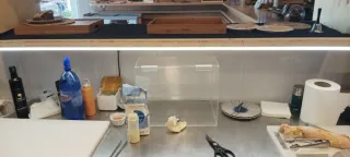 Electricista titulado,(Manitas)