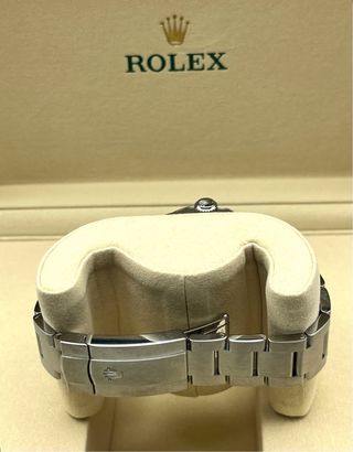 Rolex Oyster Perpetual Esfera Verde Acero 134300