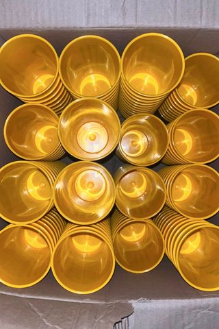 Set de 3 Vasos Amarillos KEEP WALKING