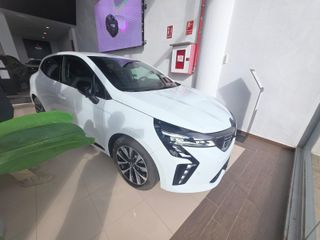 Mitsubishi Colt 2025