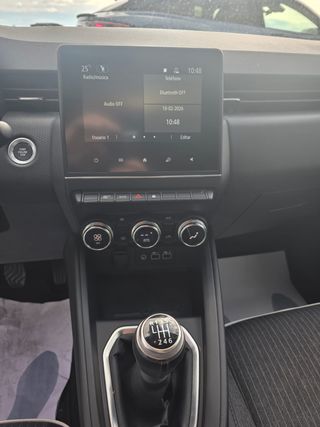 Mitsubishi Colt 2025