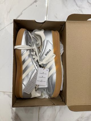 Adidas Gazelle Plateadas Talla 42