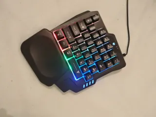 Teclado Gaming Una Mano RGB