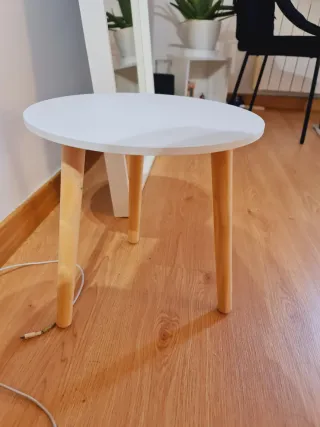 Mesa auxiliar redonda madera