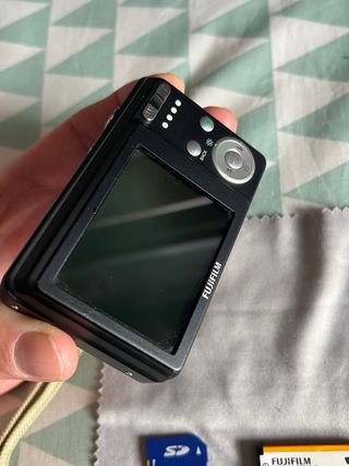 Cámara Digital Fujifilm FinePix J10 Negra