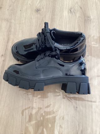 Mocasines negros charol