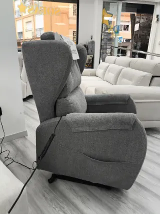 Sillón geriátrico gris