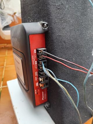 Subwoofer activo Pioneer TS-wx303 1200w max