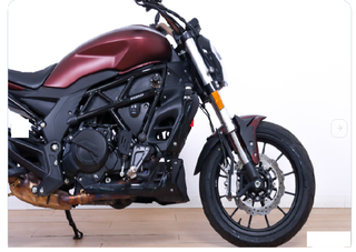 Benelli Naked Moto Negra/Burdeos