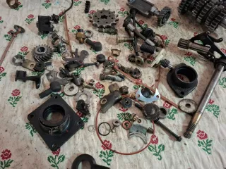 Piezas motor Cagiva Planet