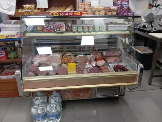 Charcutera refrigerada 1,40m x 1,03m