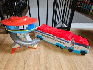 Juguetes Patrulla Canina: Torre y Camión