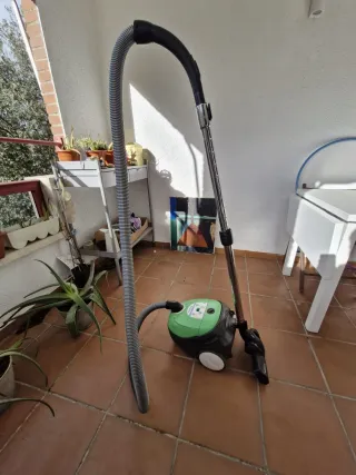 Aspirador Nilfisk One Verde