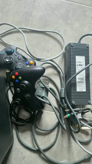 Xbox 360 - Piezas o Reparar