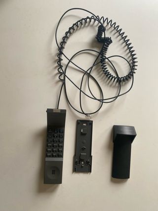 Teléfono Bang & Olufsen Beocom 1401 + Soporte