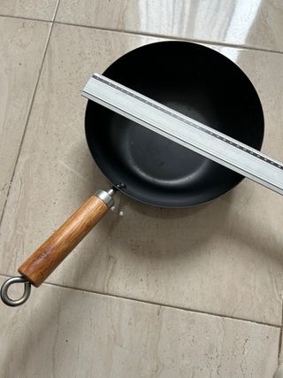 Sartén Wok Metal y Madera