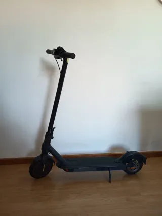 Patinete Eléctrico Negro