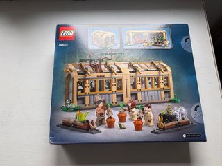 LEGO Harry Potter 76445 Lezione di Erbologia