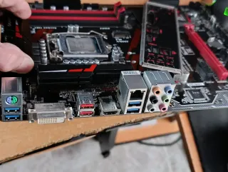 Placa Base Gigabyte GA-Z170 + Procesador Intel i7-