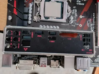 Placa Base Gigabyte GA-Z170 + Procesador Intel i7-