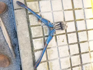 Cortapernos azul para metal