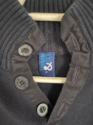 Jersey Urban & Co Negro Cuello Alto Botones