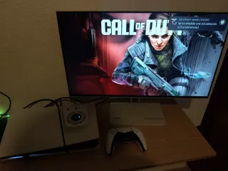 Consola PS5 Slim Digital blanca i mando con 6 mese