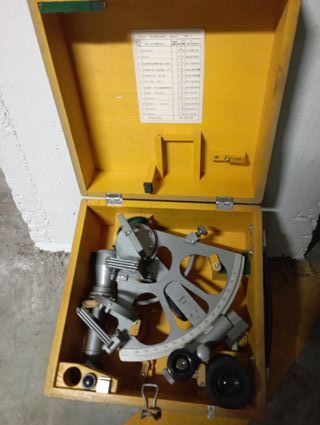 Sextante náutico ruso