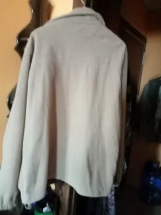 Cazadora de hombre...