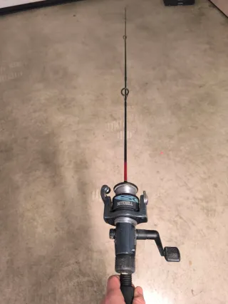 Kit de pesca: 3 cañas de pescar + accesorios