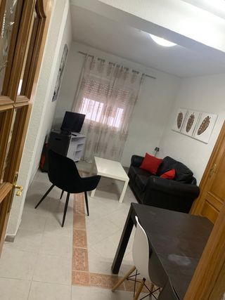 Alquiler habitacion amoblada
