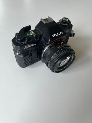 Cámara Fuji AX MultiProgram + Objetivo 50mm 1.6