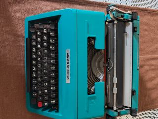 Máquina Olivetti Studio 45