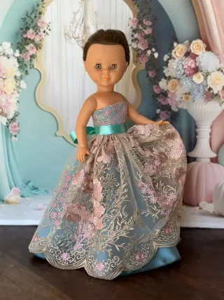 Vestido para nancy de fiesta.