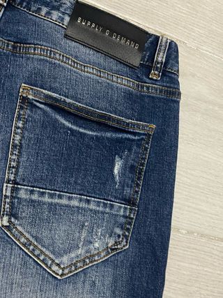 Jeans Supply & Demand Slim Fit - Dettagli Distress