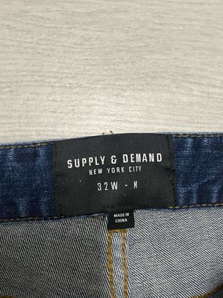 Jeans Supply & Demand Slim Fit - Dettagli Distress