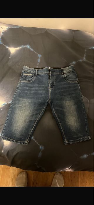 Pantalón tejano corto