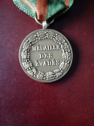 Medalla Francesa Evadidos I y II guerra mundial.