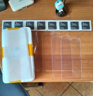 Cover trasparente per iPhone 11+4 vetri temperati