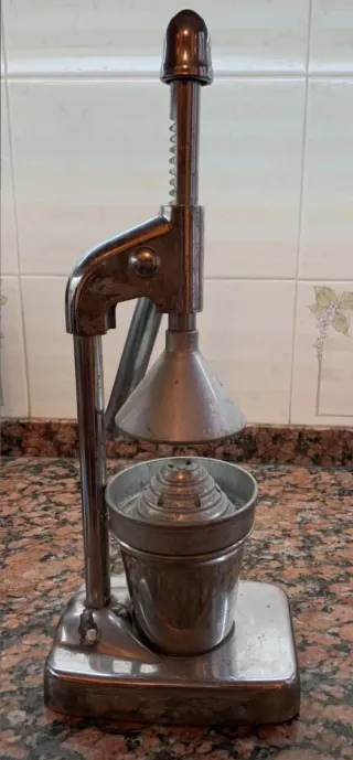 Exprimidor de cítricos manual